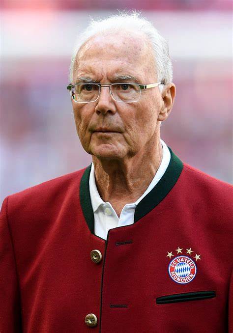 Morto Beckenbauer, vinse i Mondiali da giocatore e da ct della Germania