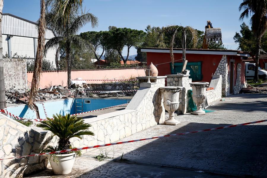 Villa con piscina dei Casamonica è stata sgombrata